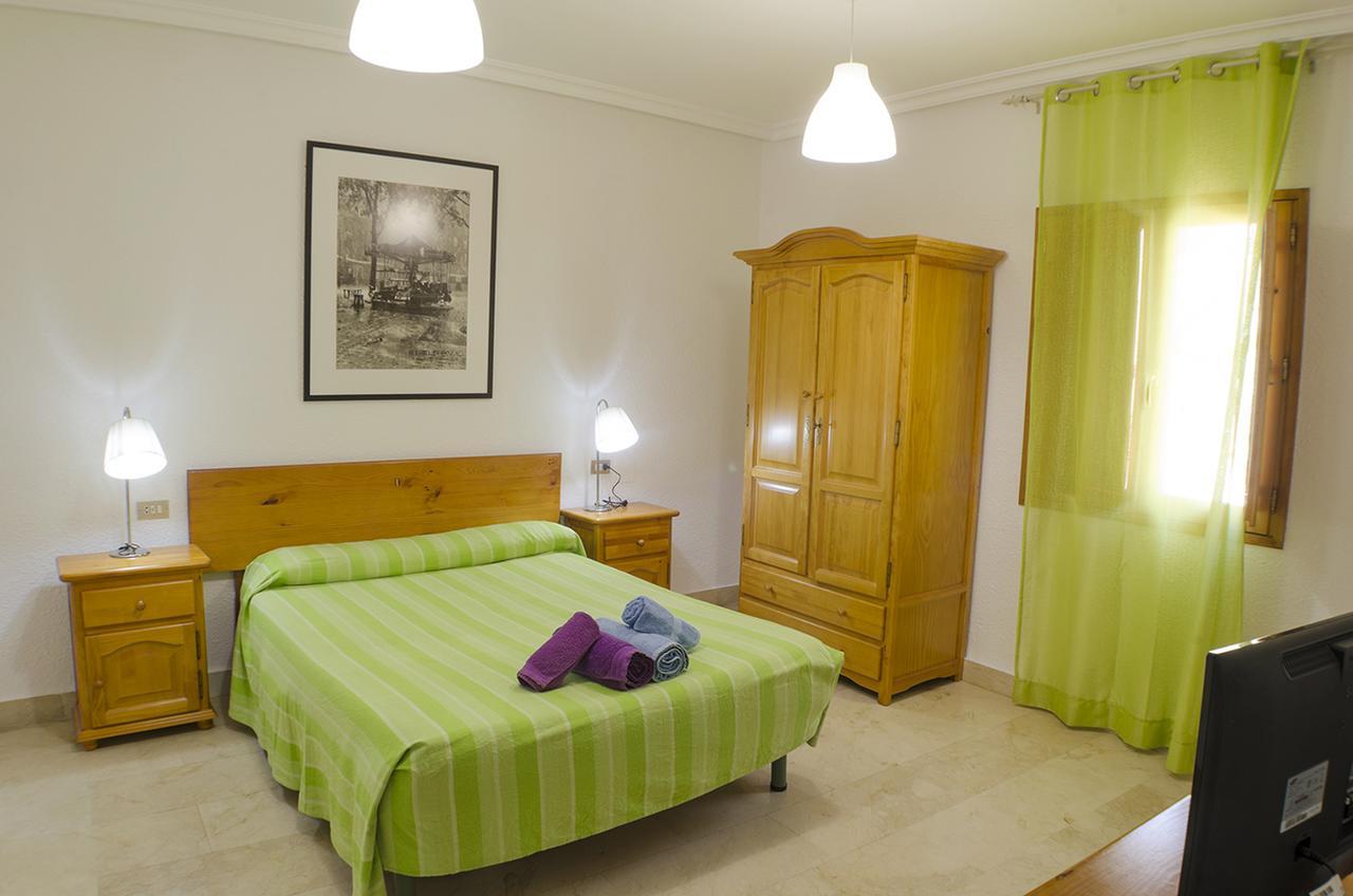 Alcañiz Hostal Los Calatravos מראה חיצוני תמונה