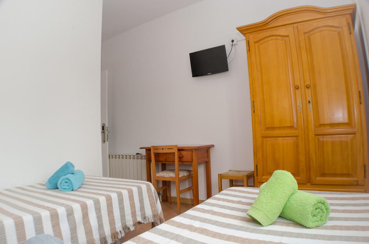 Alcañiz Hostal Los Calatravos מראה חיצוני תמונה