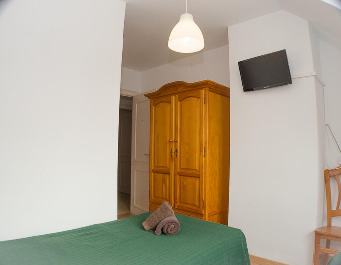 Alcañiz Hostal Los Calatravos מראה חיצוני תמונה