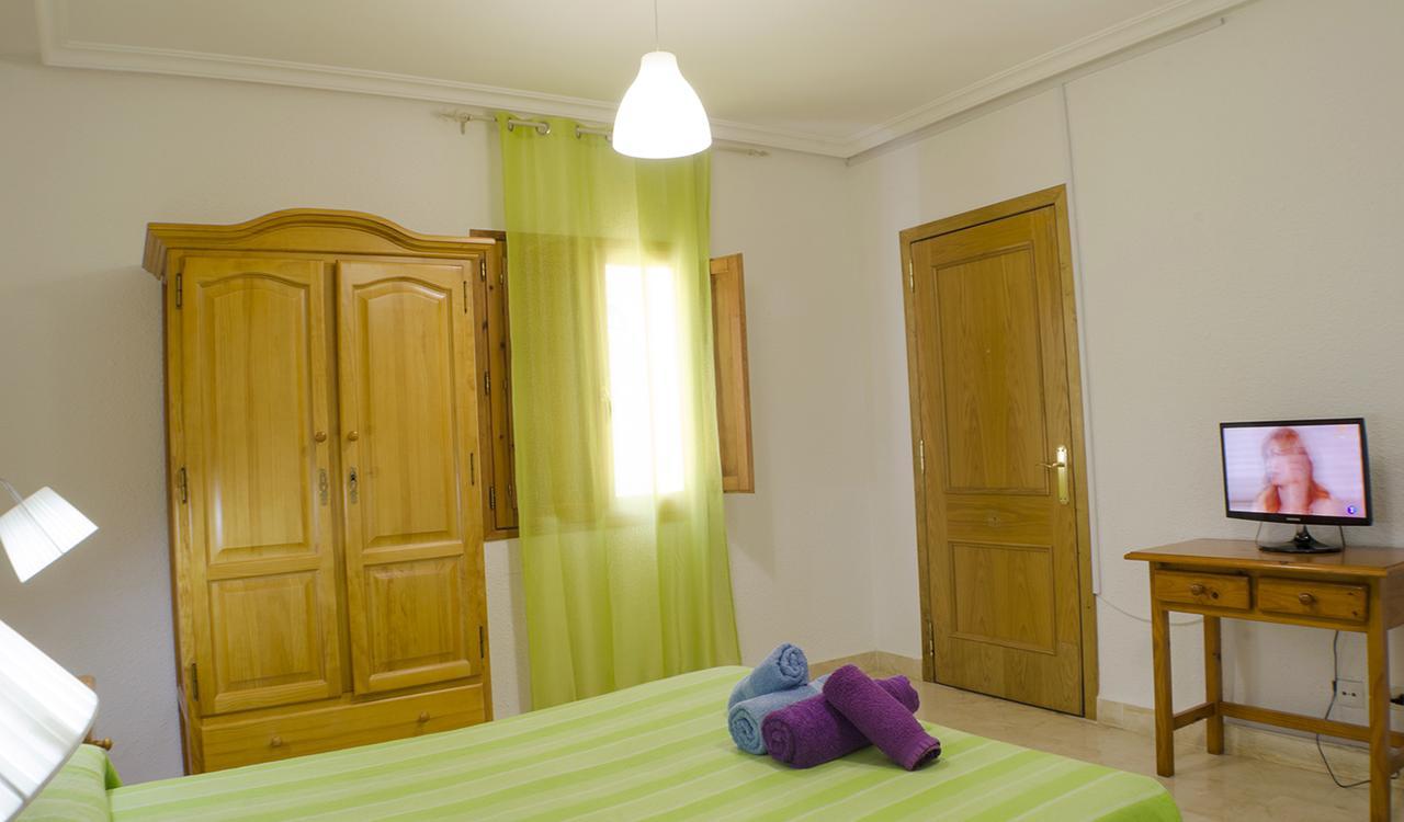 Alcañiz Hostal Los Calatravos מראה חיצוני תמונה