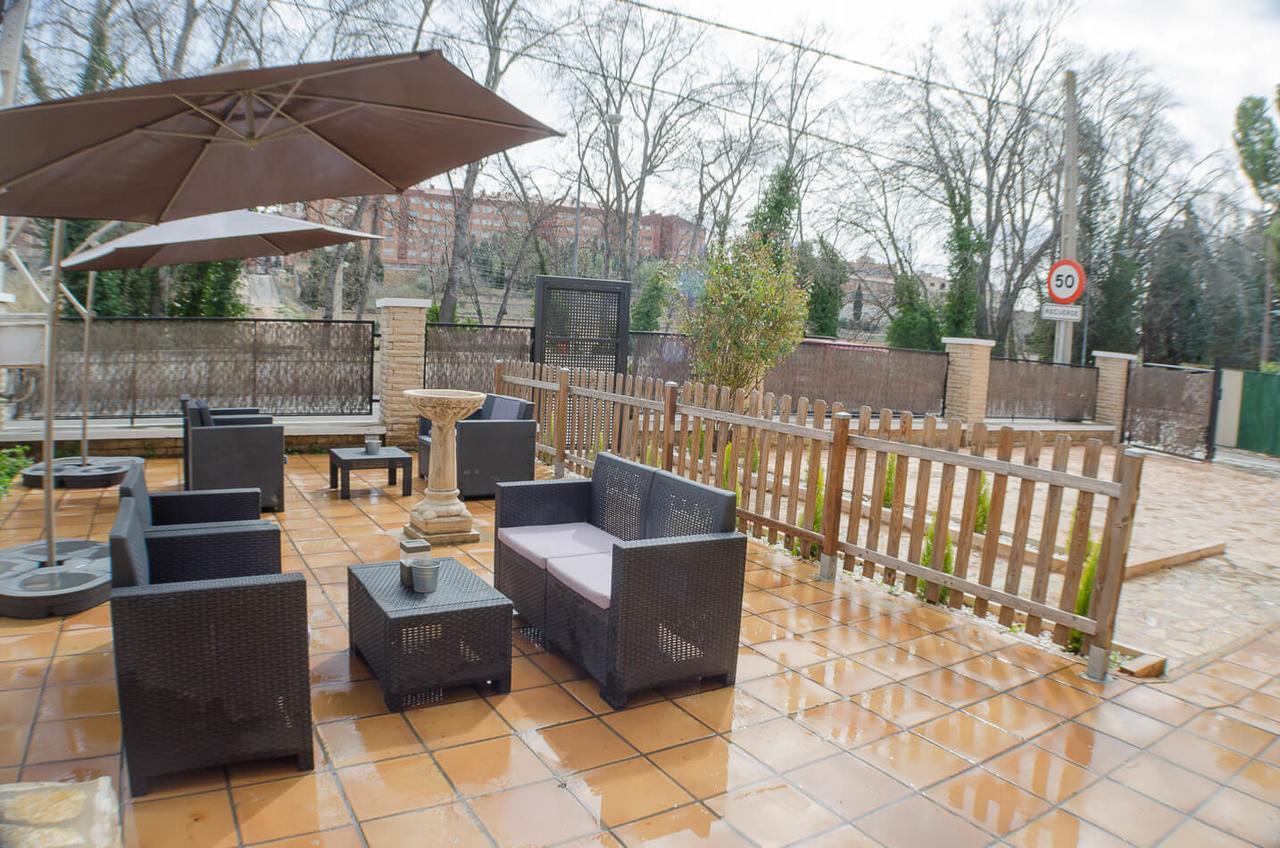 Alcañiz Hostal Los Calatravos מראה חיצוני תמונה
