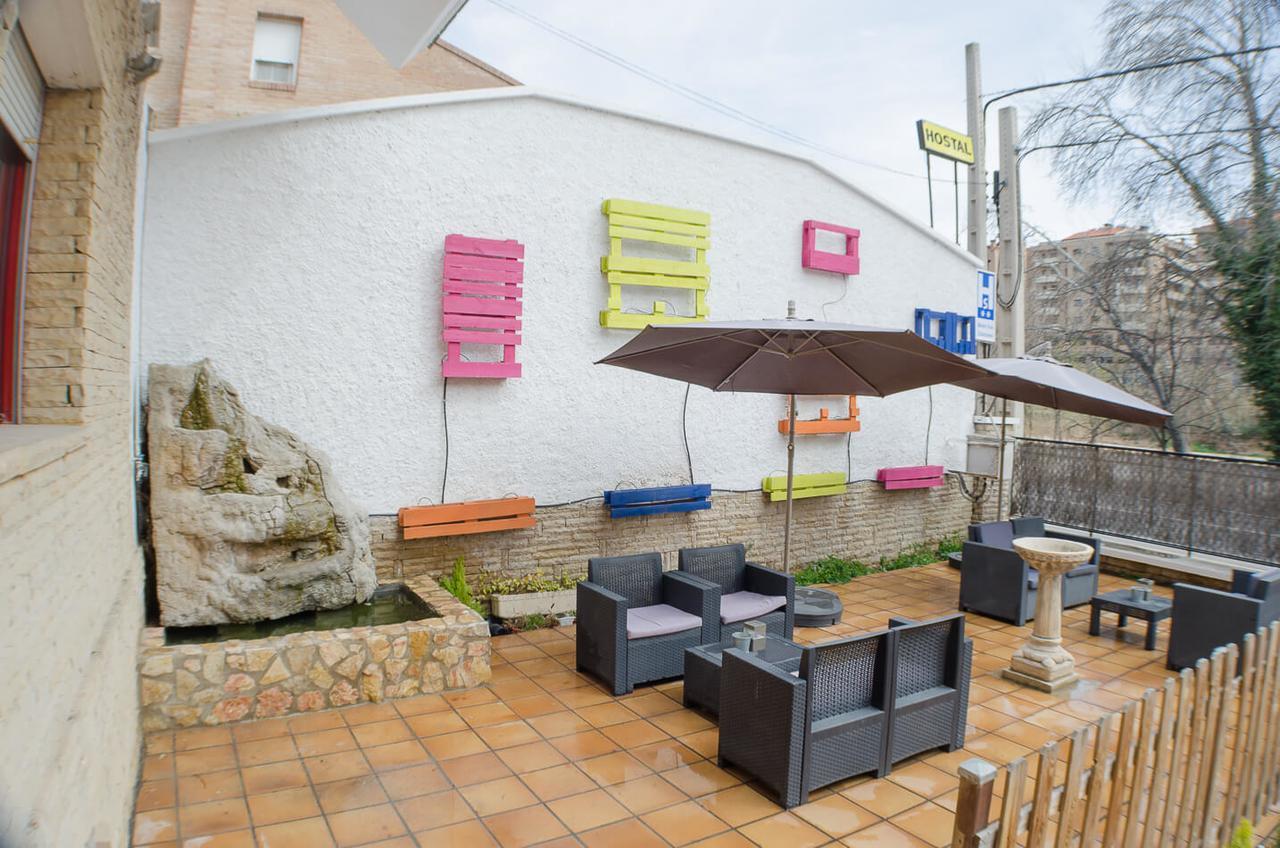 Alcañiz Hostal Los Calatravos מראה חיצוני תמונה