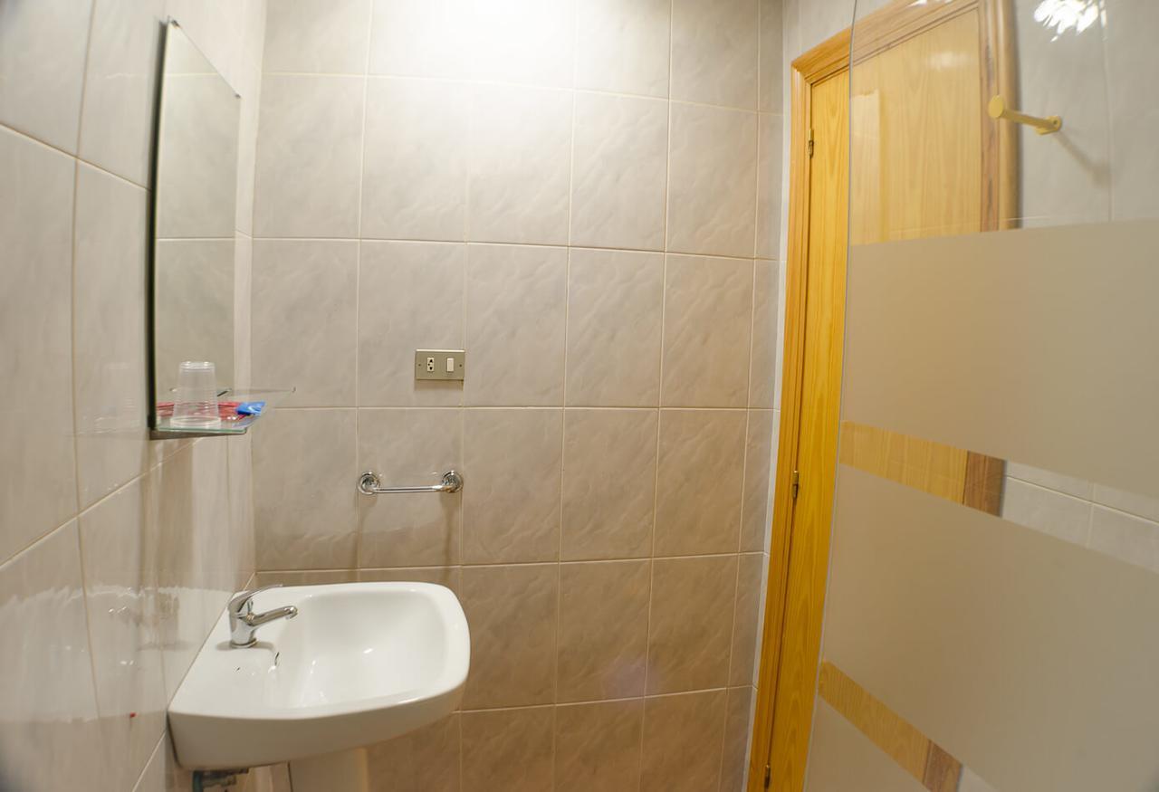 Alcañiz Hostal Los Calatravos מראה חיצוני תמונה