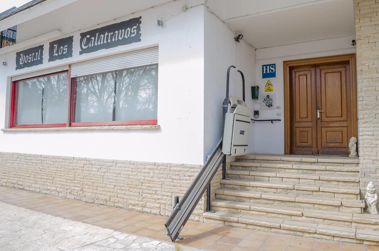Alcañiz Hostal Los Calatravos מראה חיצוני תמונה