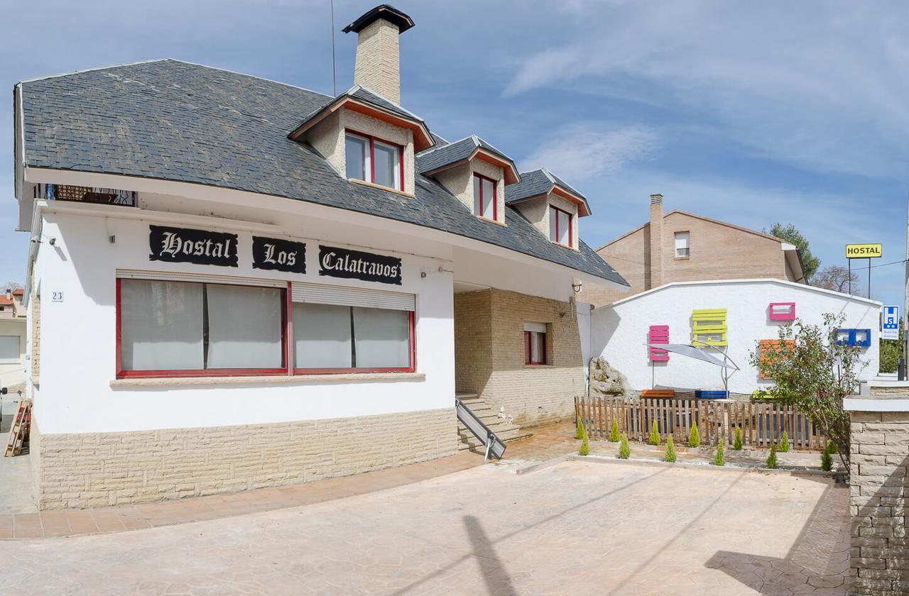 Alcañiz Hostal Los Calatravos מראה חיצוני תמונה